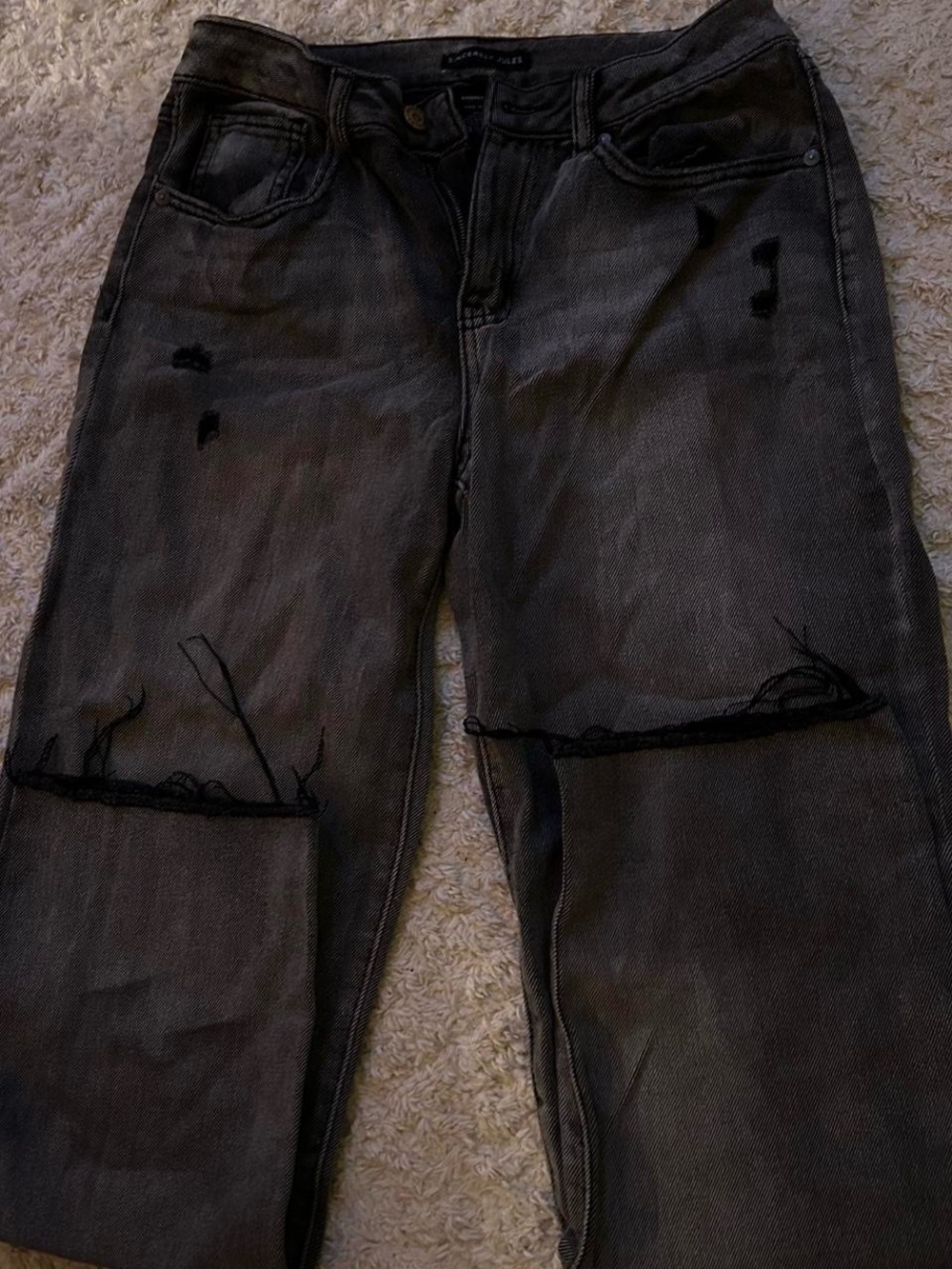 Women’s Distressed Gray Washed Jeans